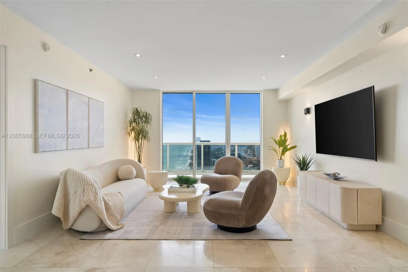 1830 S Ocean Dr # 5103, Hallandale Beach FL 33009