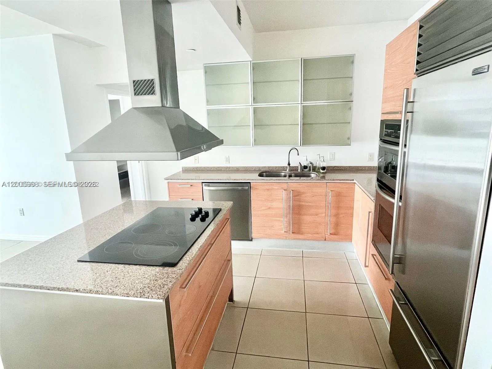 218 SE 14th St # 903, Miami FL 33131