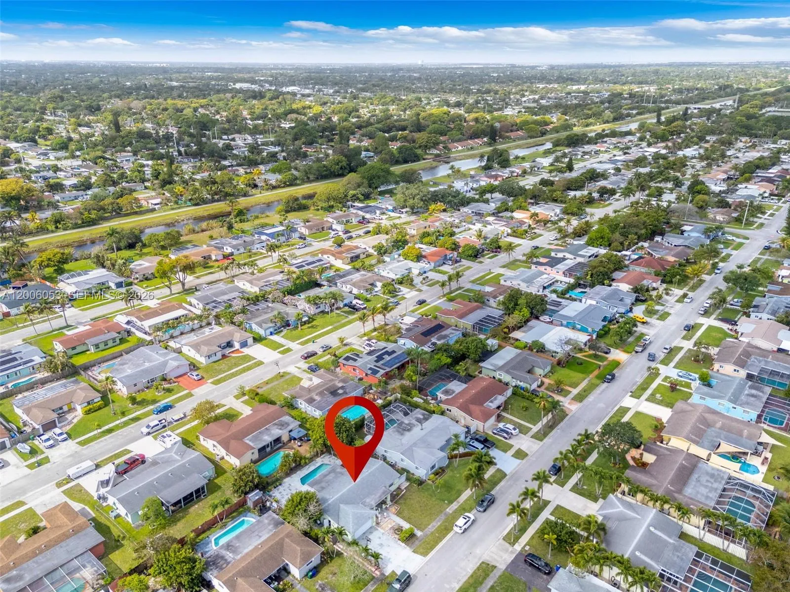 6534 NW 2nd St, Margate FL 33063