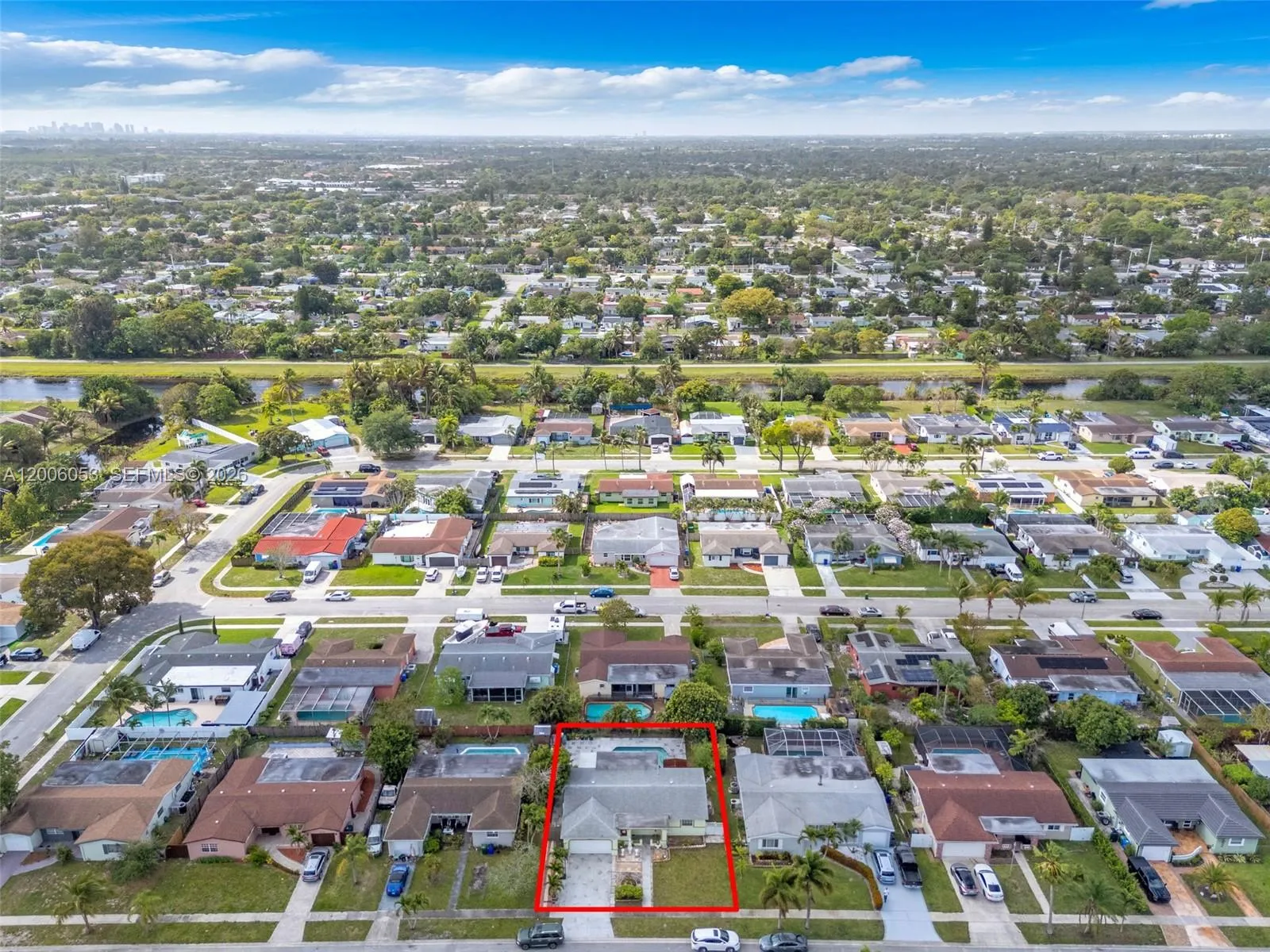 6534 NW 2nd St, Margate FL 33063