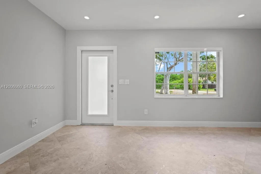 11222 NE 9th Ave, Biscayne Park FL 33161