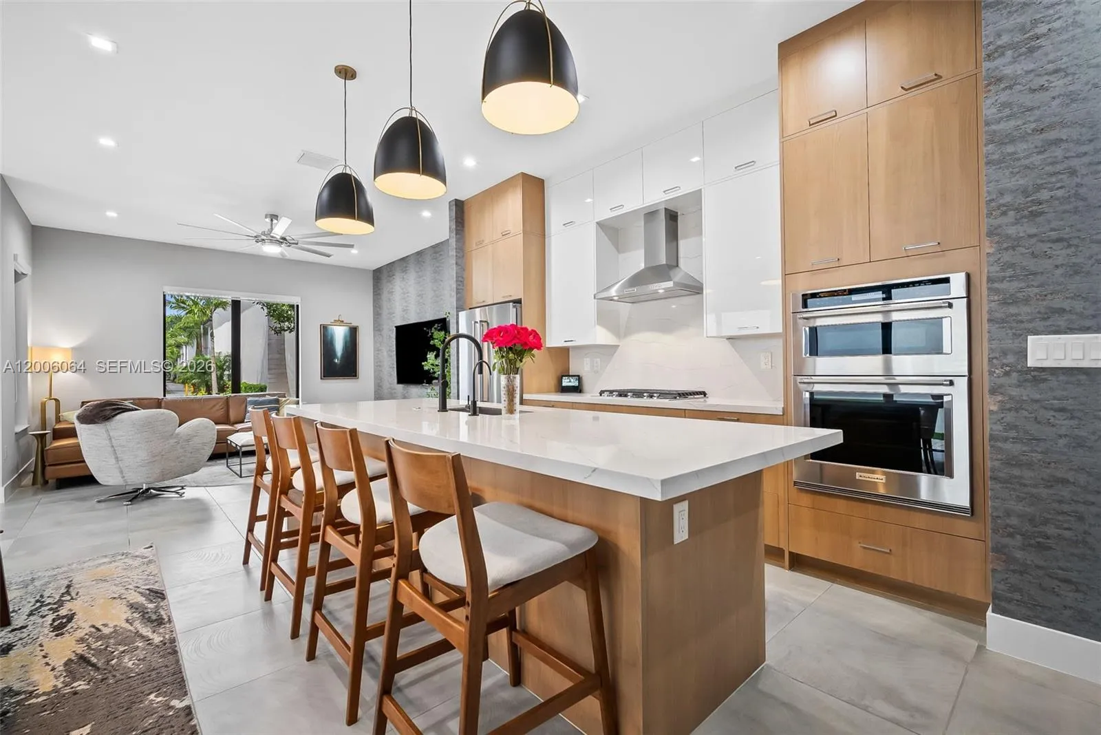 4392 NW 80 Ave, Doral FL 33166