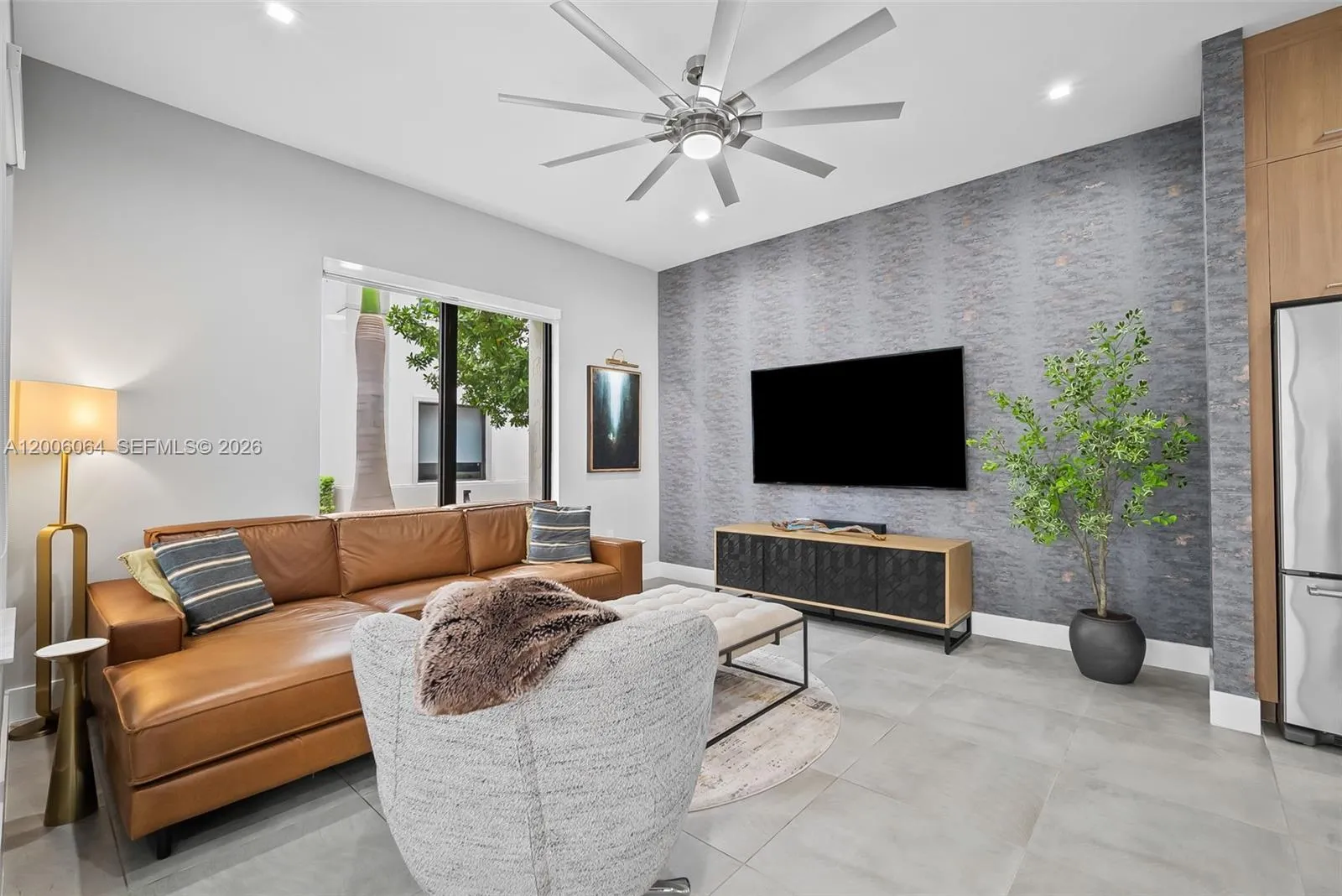 4392 NW 80 Ave, Doral FL 33166