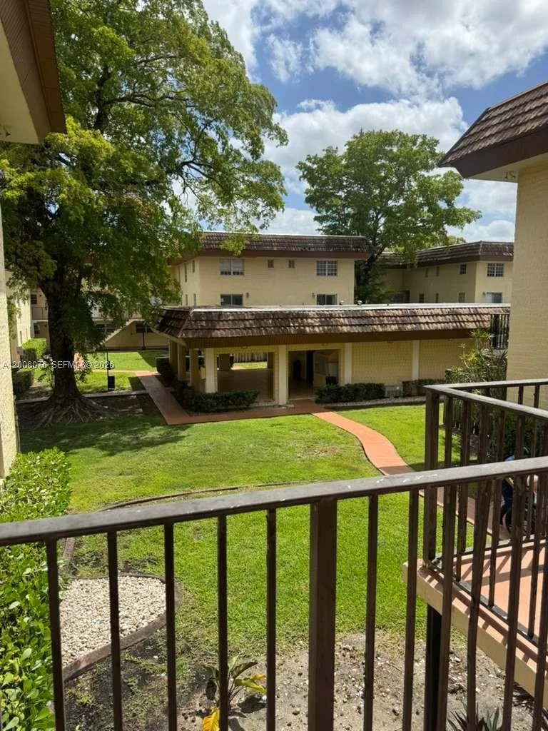 8500 SW 109th Ave # 216, Miami FL 33173