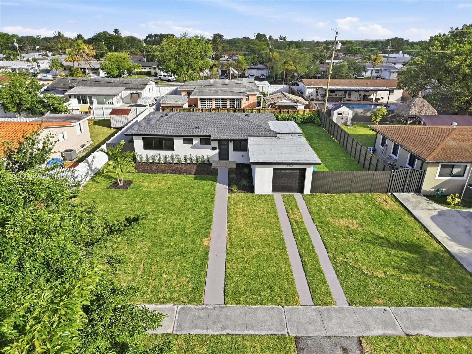 9660 Dominican Dr, Cutler Bay FL 33189