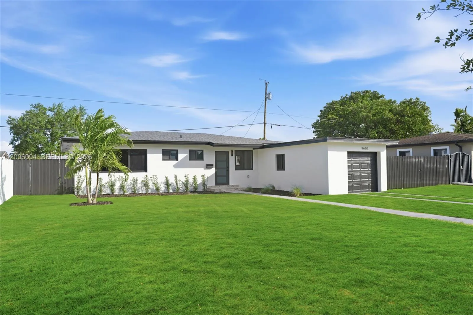 9660 Dominican Dr, Cutler Bay FL 33189