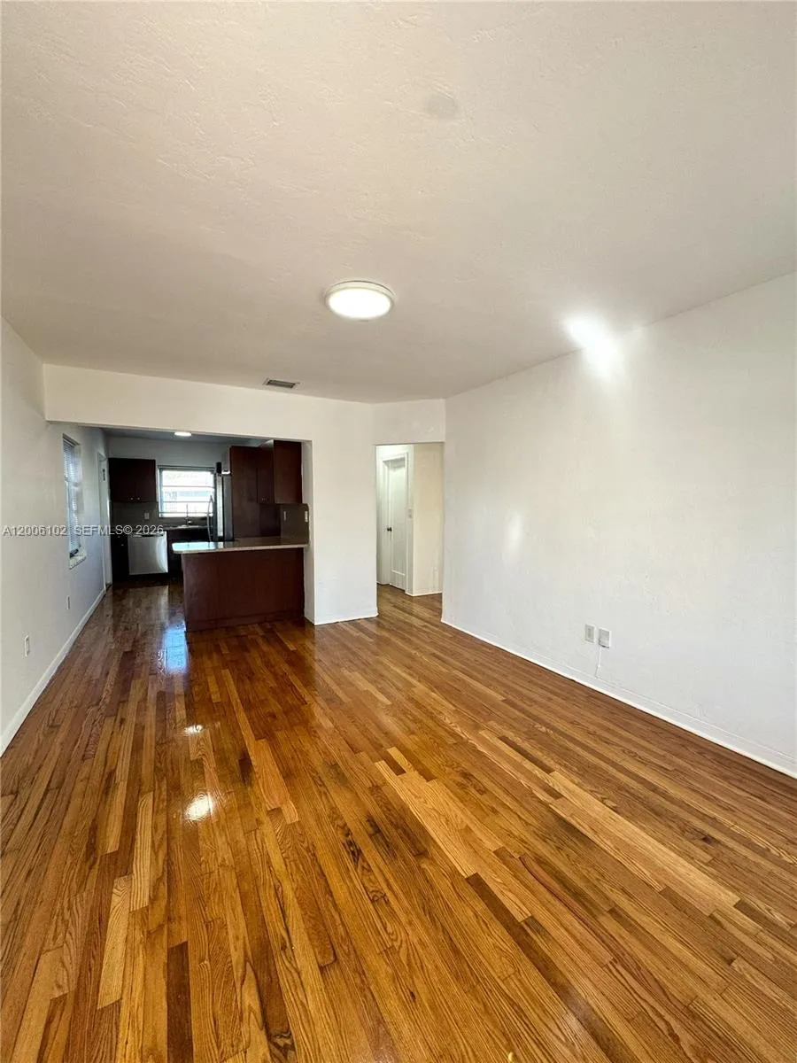 5353 SW 6th St, Miami FL 33134