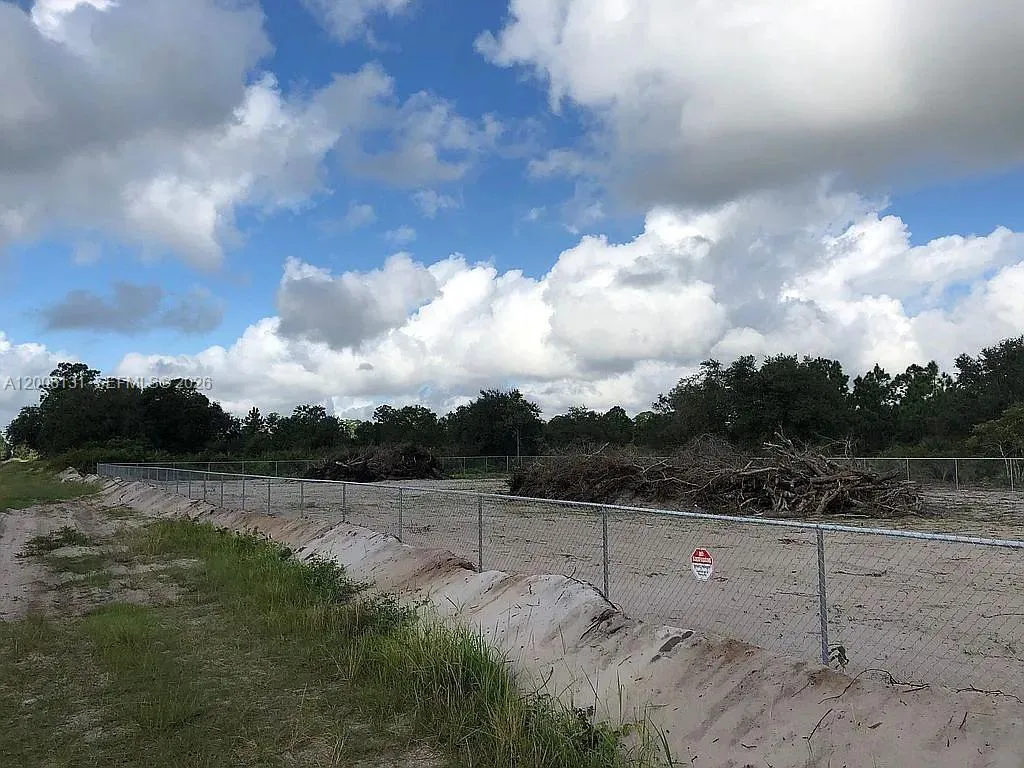 580 S Jasmine St, Clewiston FL 33440