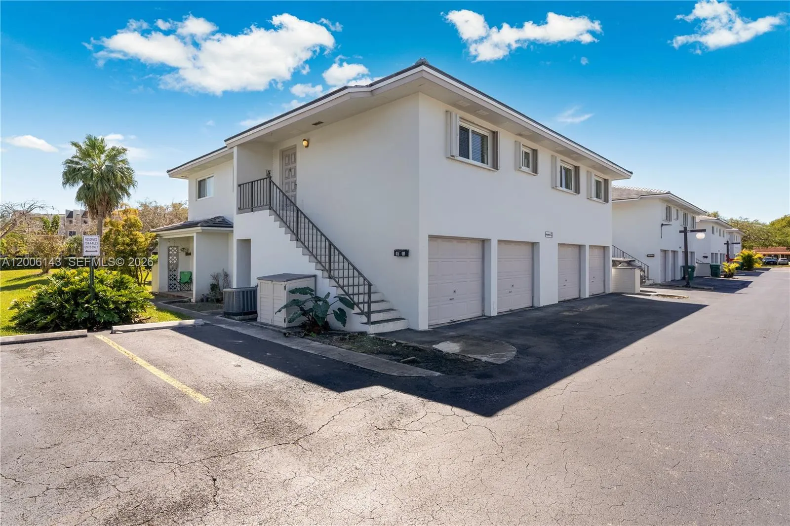 2 bedroom 1 bath for sale at 8048 SW 80 AVE # 8048, Miami FL 33143