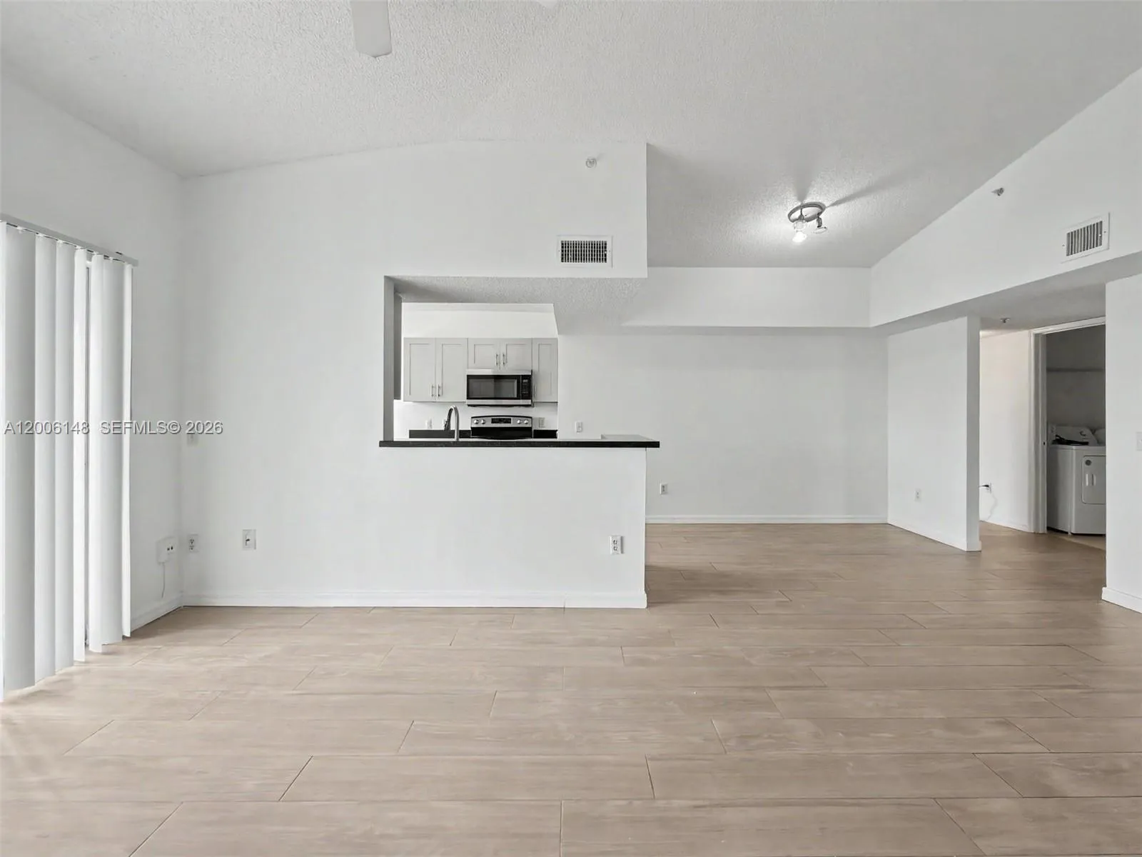 9615 NW 1st Ct # 302, Pembroke Pines FL 33024