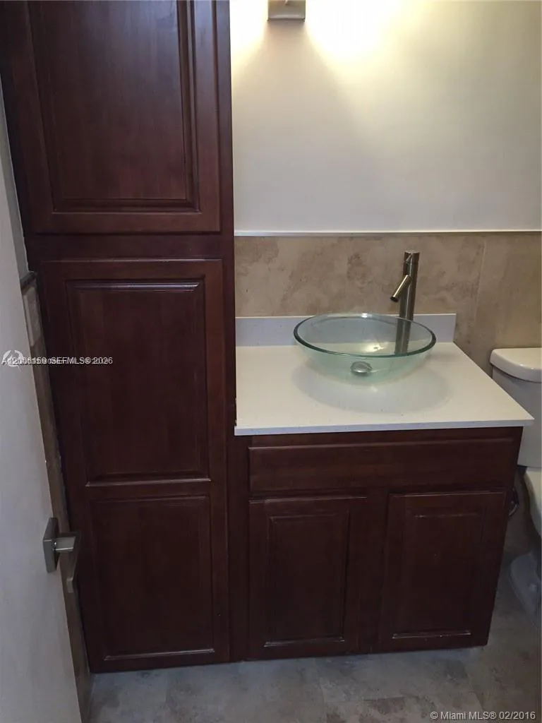 4110 NW 79th Ave # 1B, Doral FL 33166