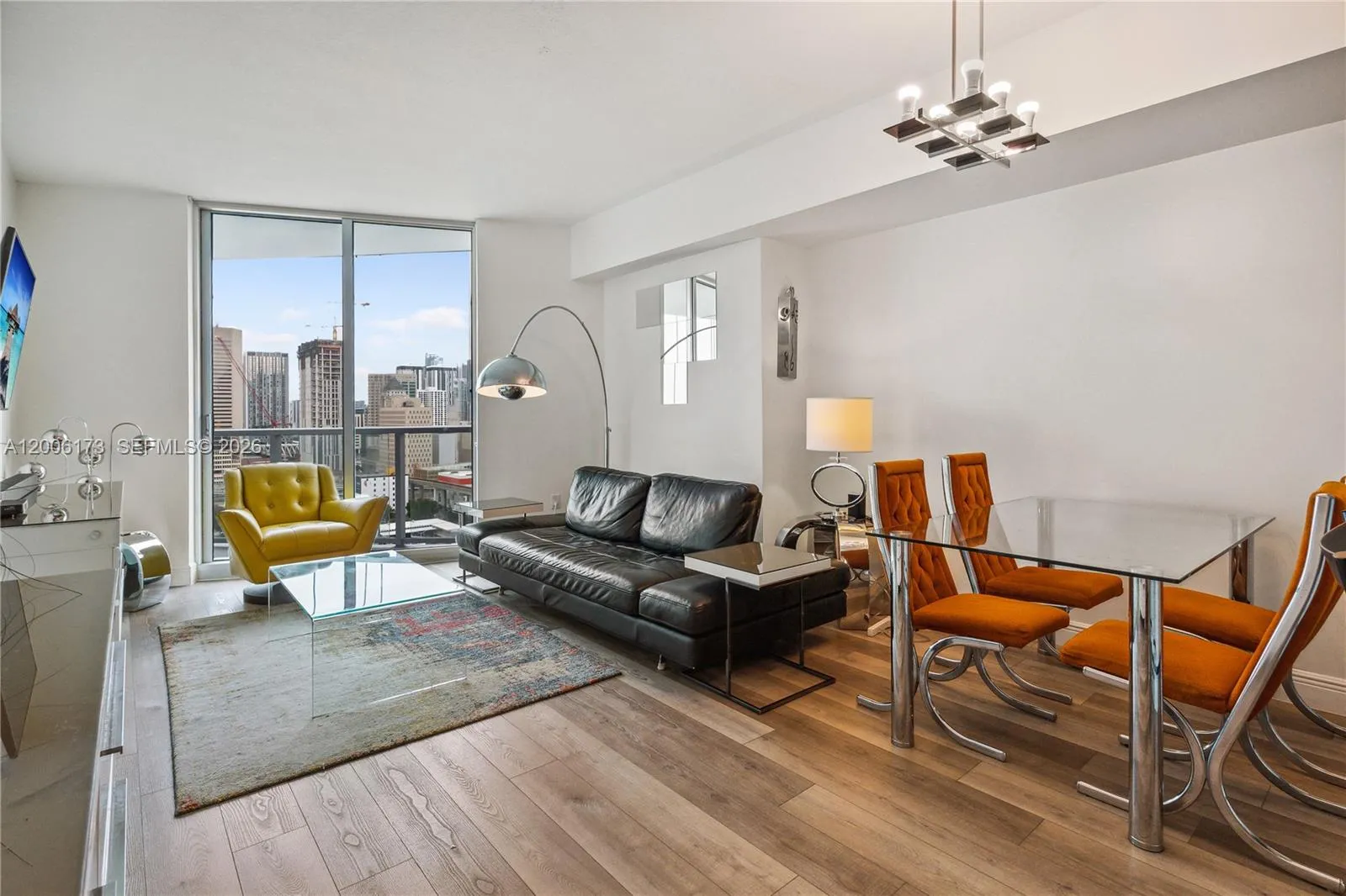 185 SW 7th St # 2105, Miami FL 33130