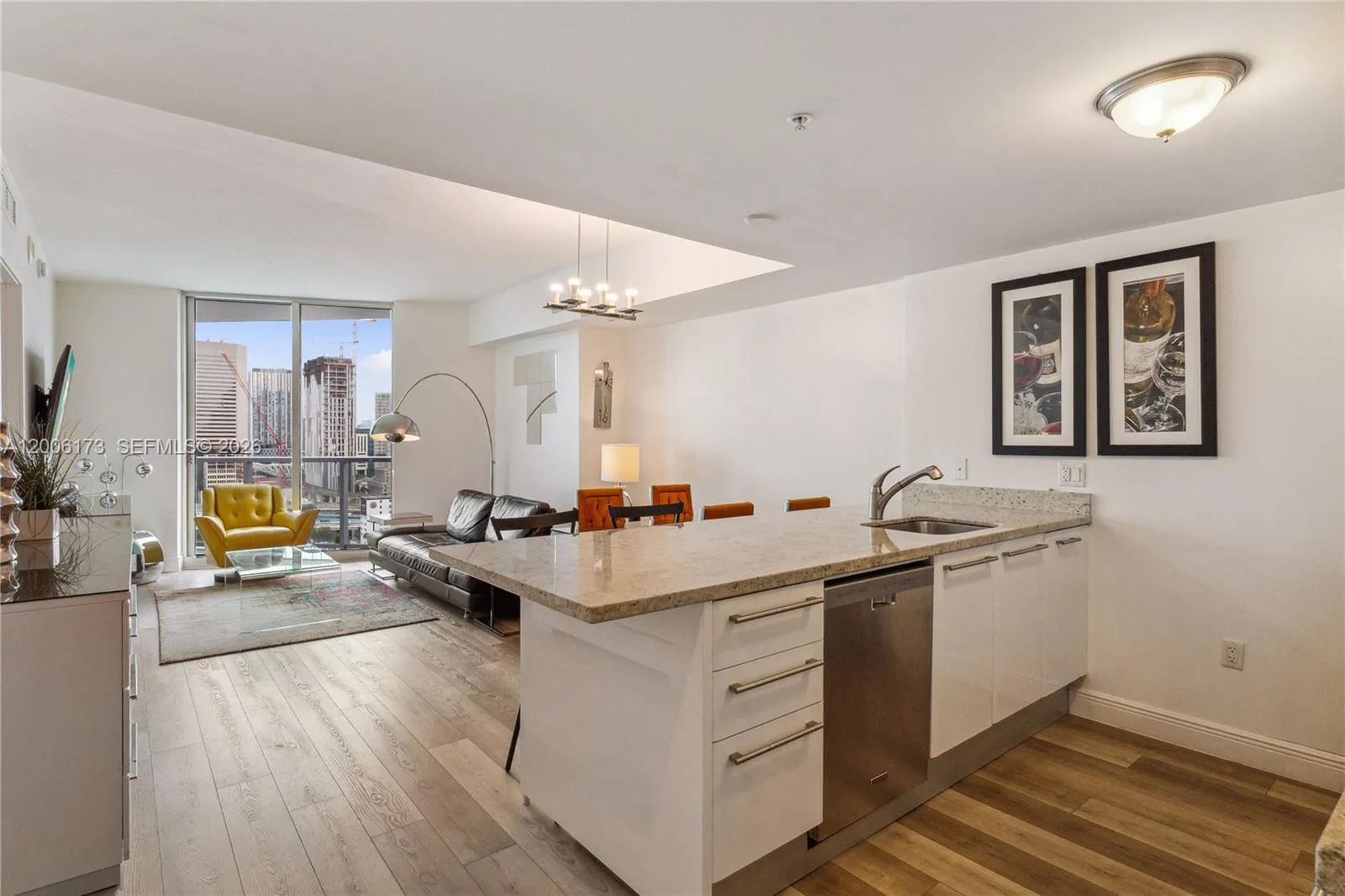 185 SW 7th St # 2105, Miami FL 33130