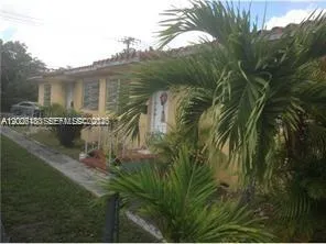 8960 NE 2nd Ave # 1, El Portal FL 33138