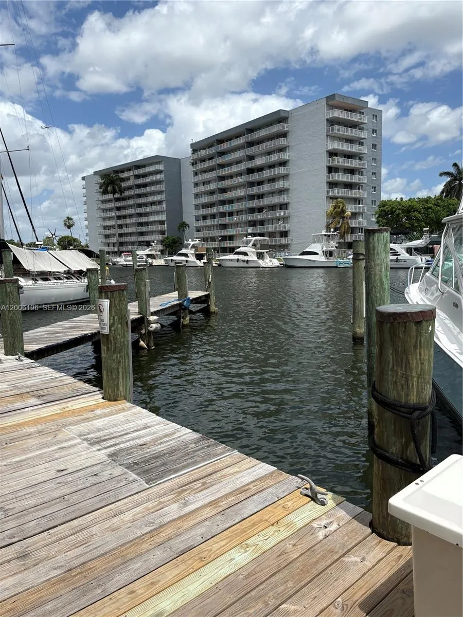 2415 NW 16th St Rd #12, Miami FL 33125