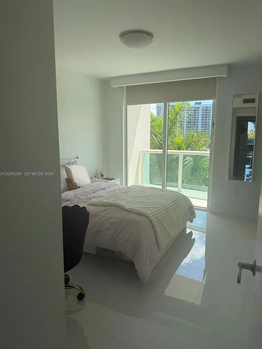 19400 Turnberry Way # 331, Aventura FL 33180