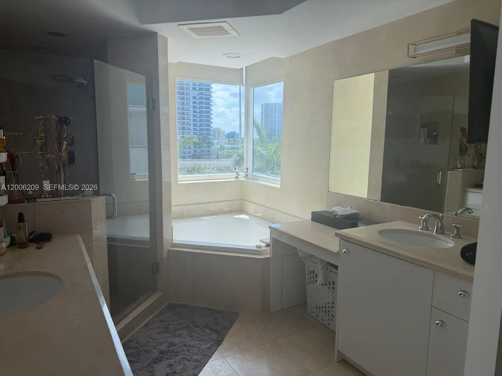 19400 Turnberry Way # 331, Aventura FL 33180