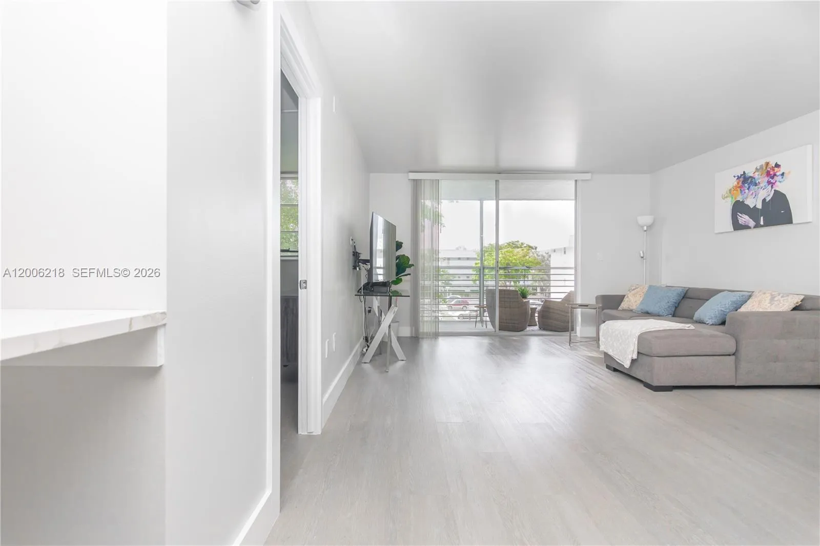 3600 NE 170th St # 308, North Miami Beach FL 33160