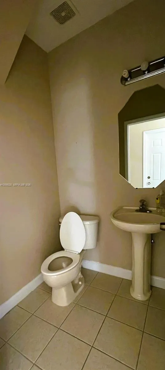 390 NE 35th Ave, Homestead FL 33033