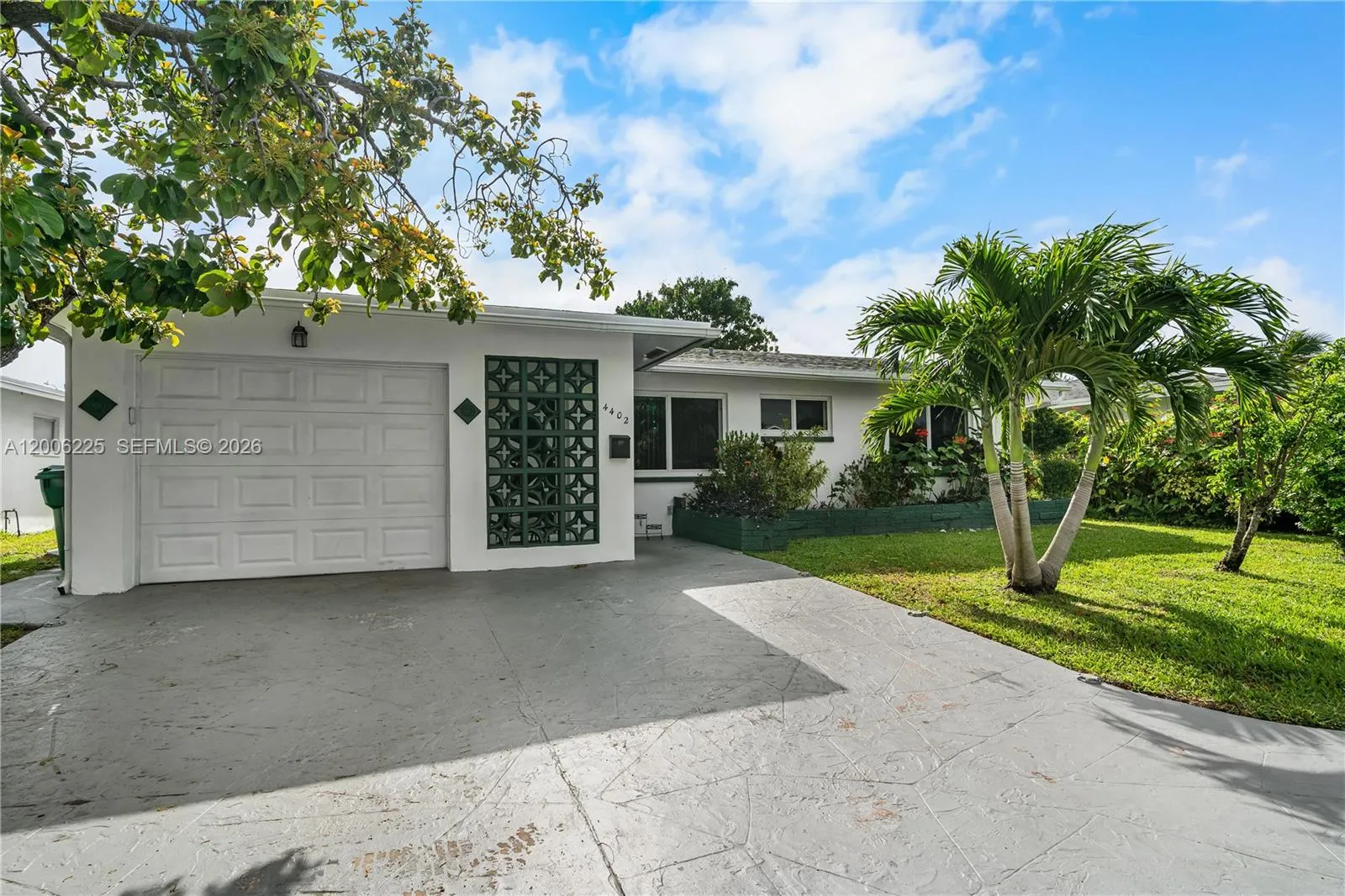 4402 NW 44th Ave, Tamarac FL 33319