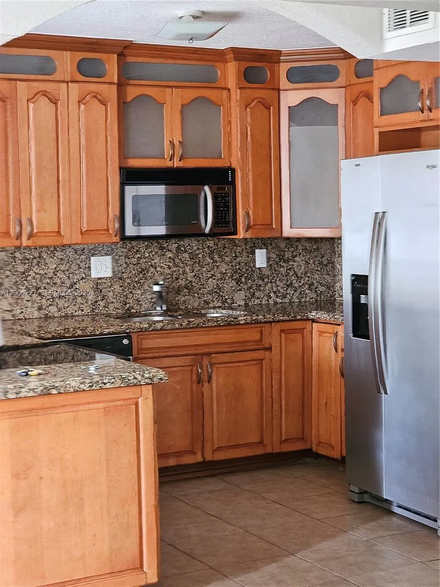 1368 Seaview, North Lauderdale FL 33068