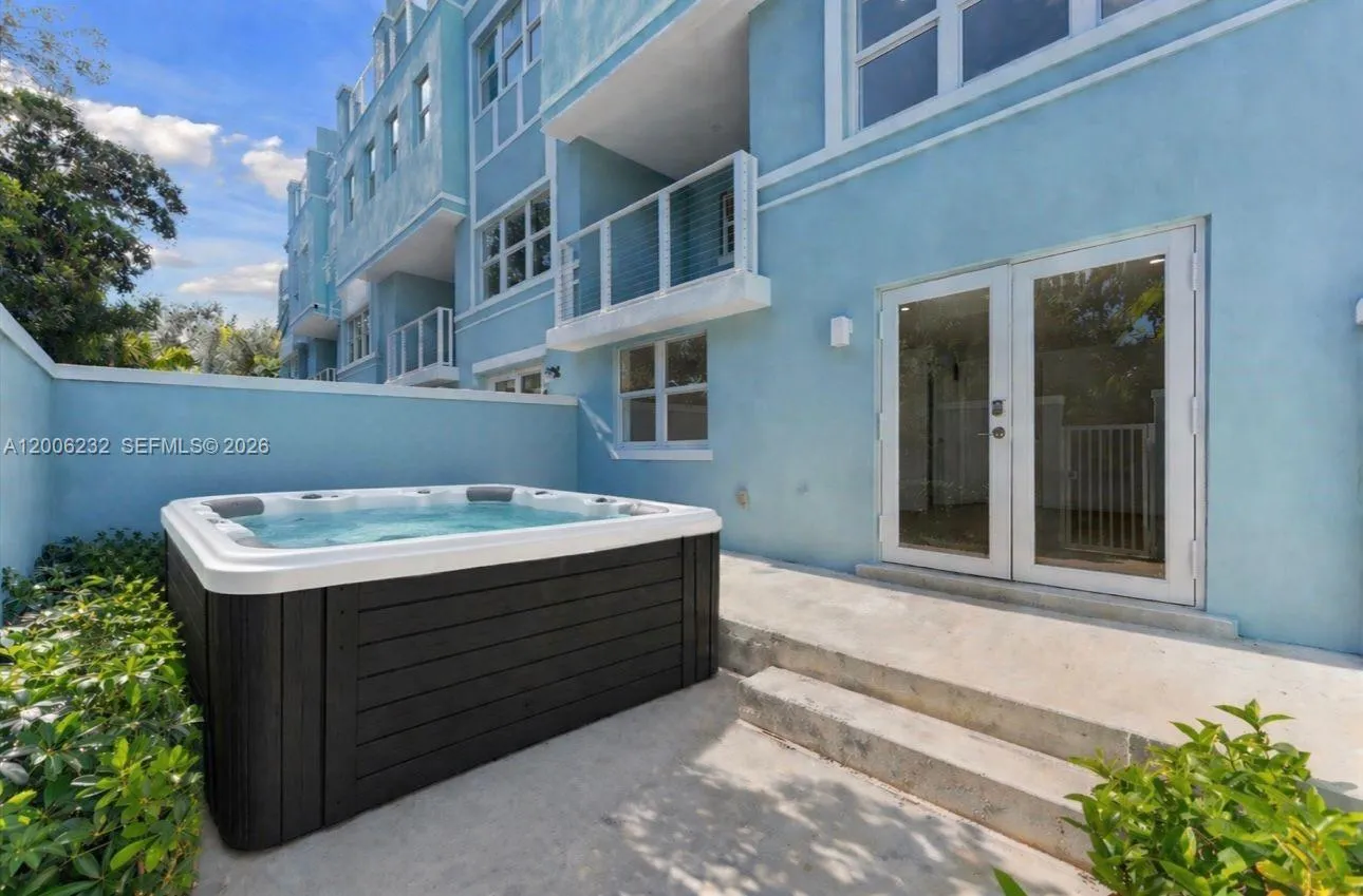 824 SE 12th Ct # 850, Fort Lauderdale FL 33316