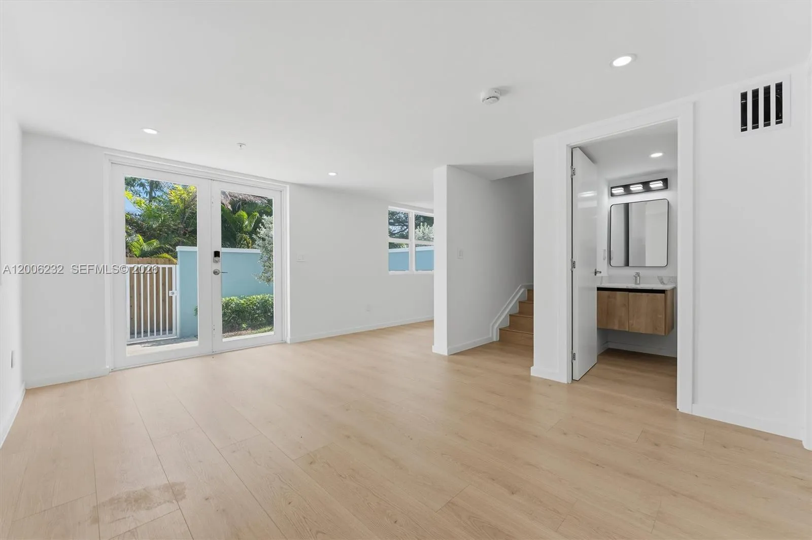 824 SE 12th Ct # 850, Fort Lauderdale FL 33316