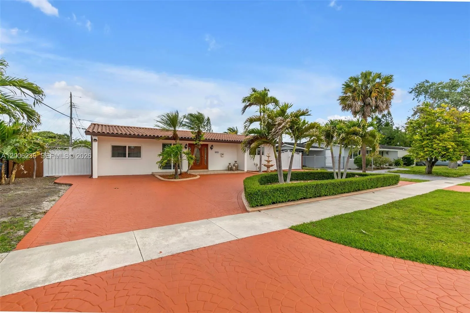 9625 SW 47th St, Miami FL 33165