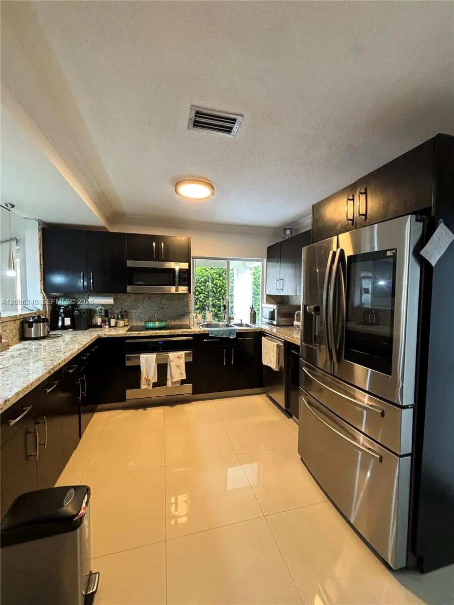 1351 Garden Rd, Weston FL 33326