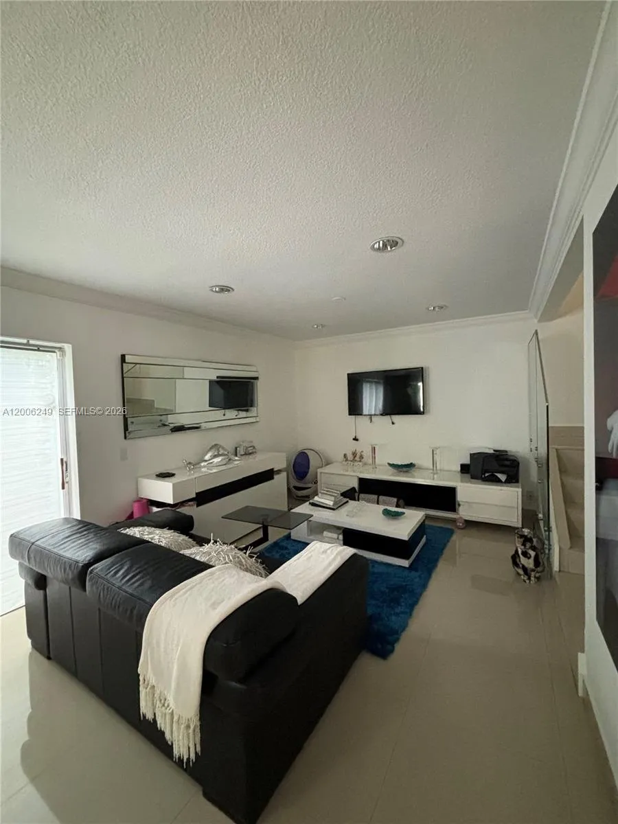 1351 Garden Rd, Weston FL 33326