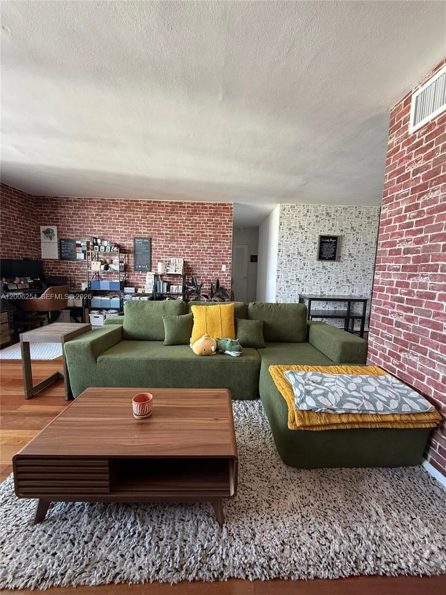 1000 West Ave # 1105, Miami Beach FL 33139