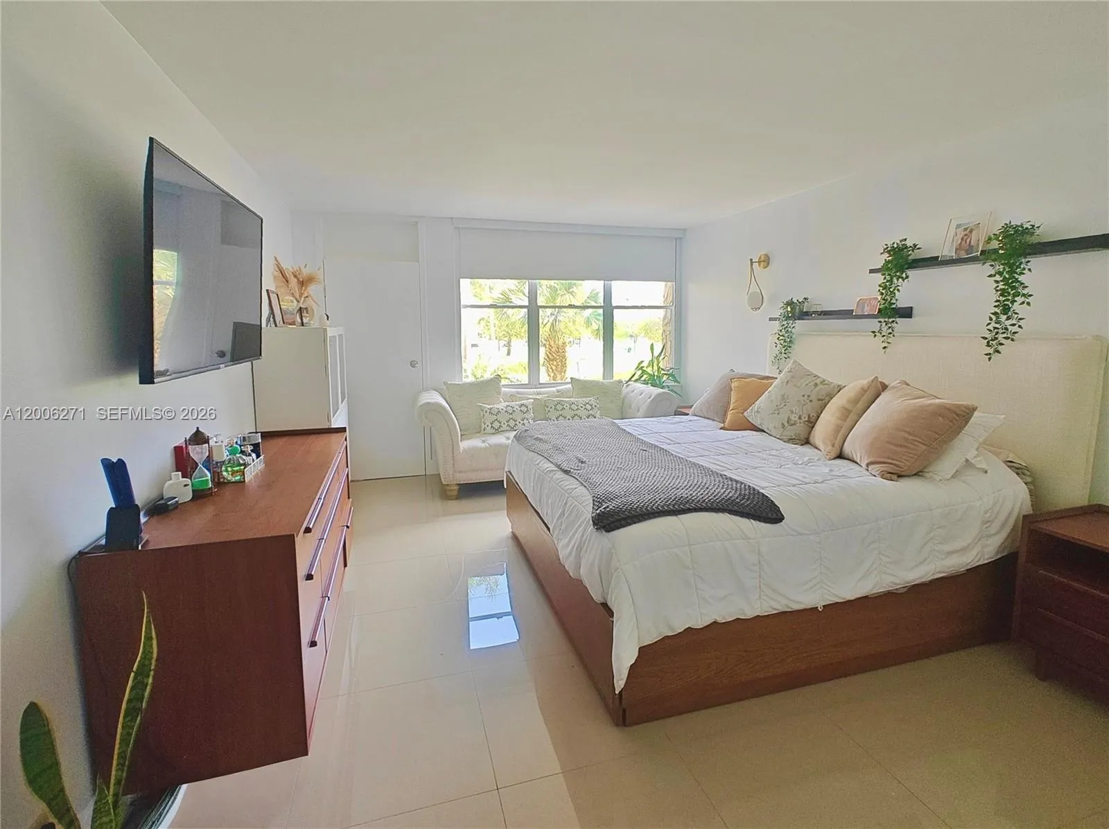 16300 Golf Club Rd # 204, Weston FL 33326