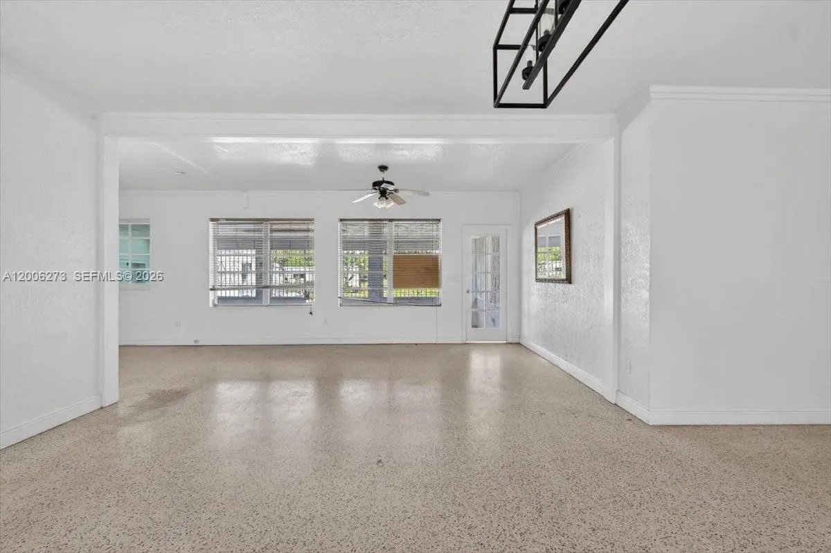 23825 SW 142nd Ave, Homestead FL 33032