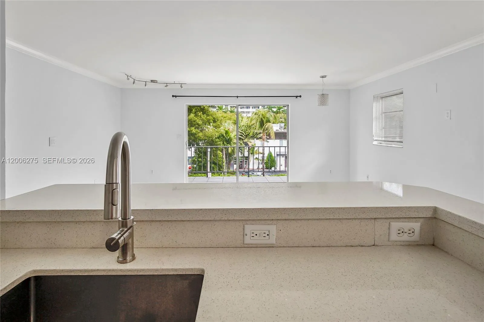 3522 NE 171st St # 308, North Miami Beach FL 33160