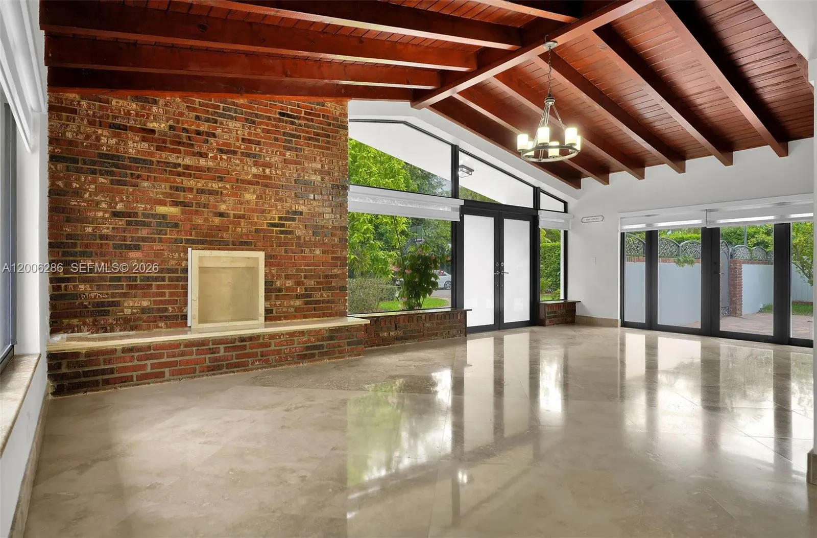 6820 SW 86th Ave, Miami FL 33143