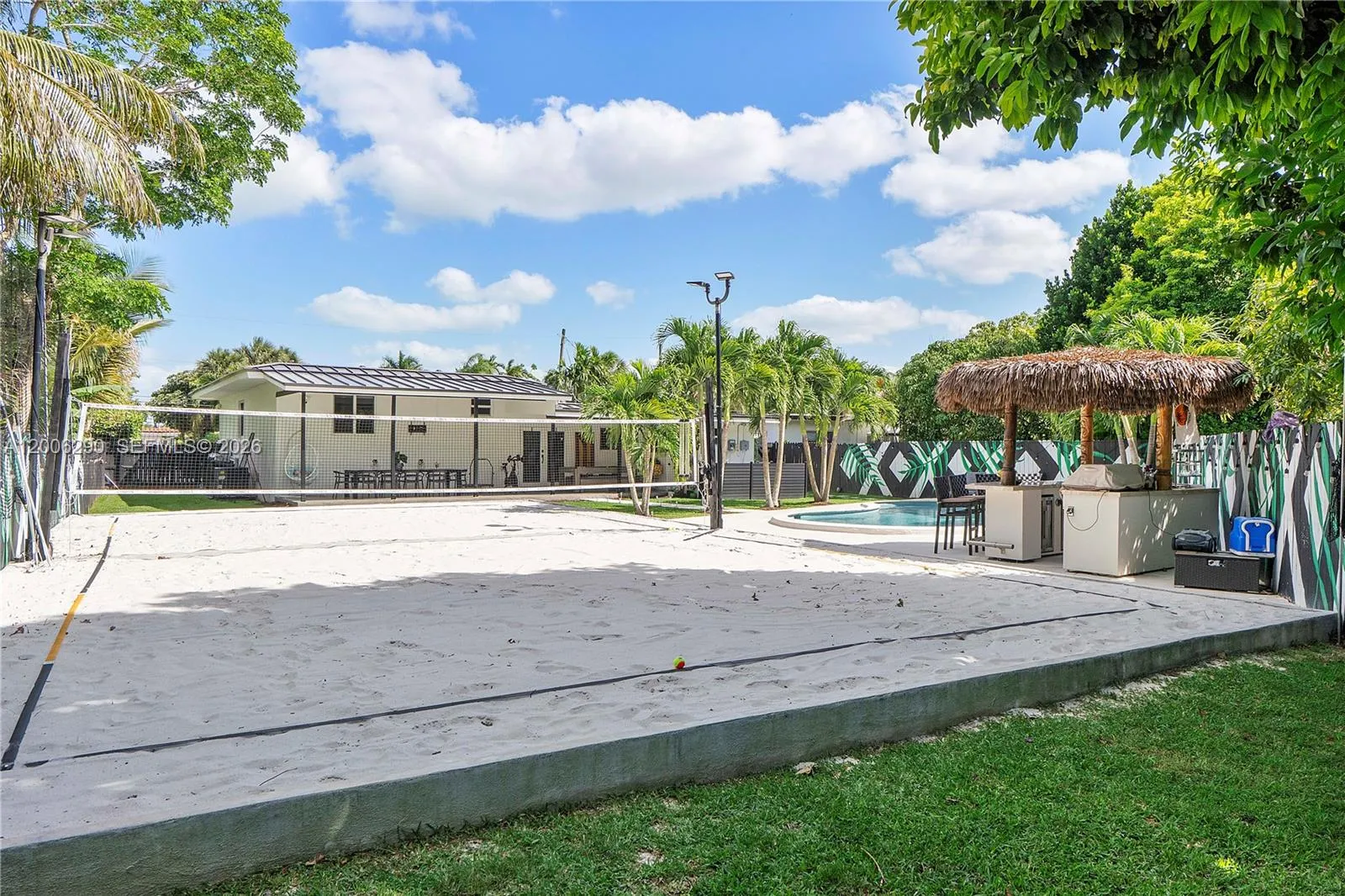 14830 N Spur Dr, Miami FL 33161