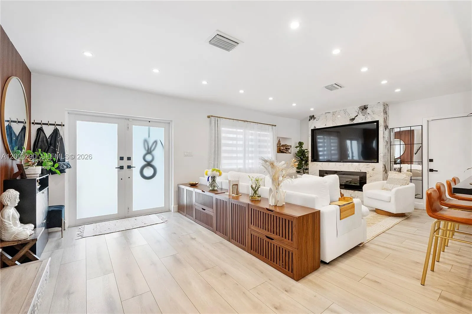 14830 N Spur Dr, Miami FL 33161