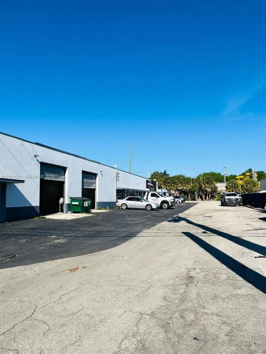 810 NW 1st Ave, Boca Raton FL 33432