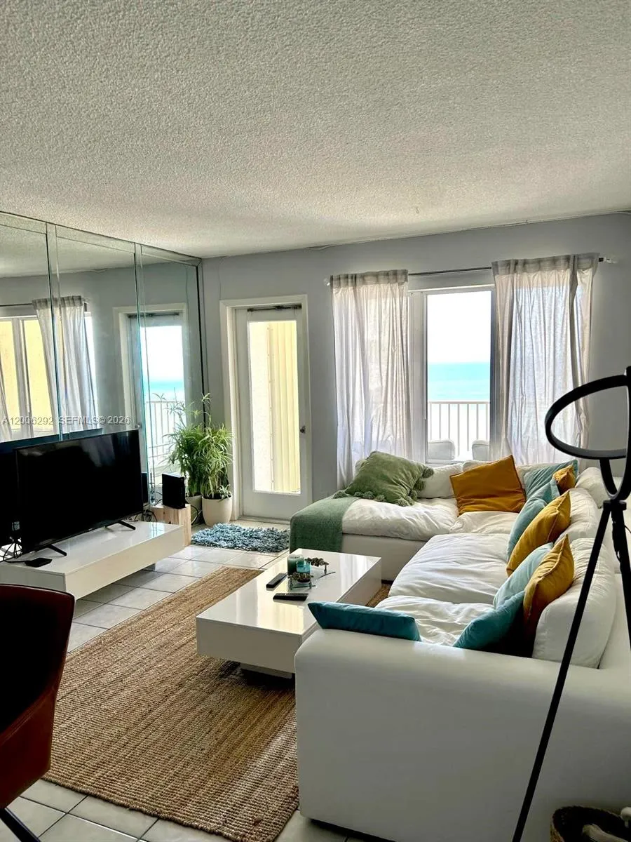 750 N Ocean Blvd # 1106, Pompano Beach FL 33062