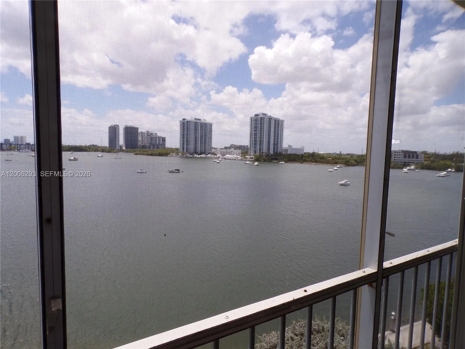 3000 Marcos Dr # P609, Aventura FL 33160