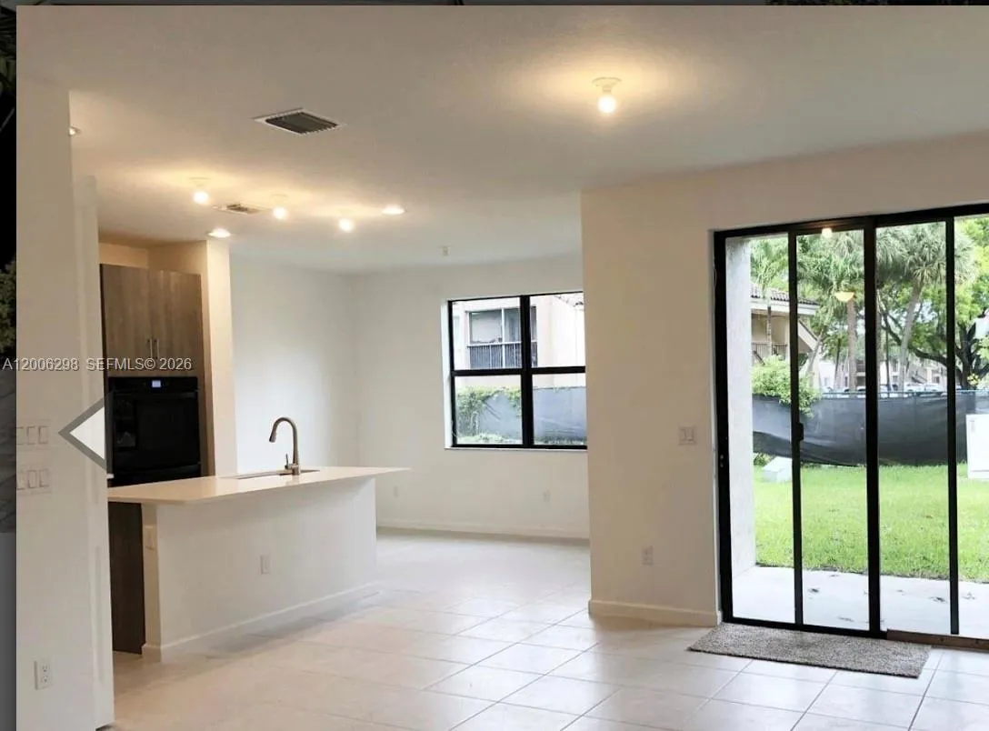 3525 NW 1st St, Pompano Beach FL 33069