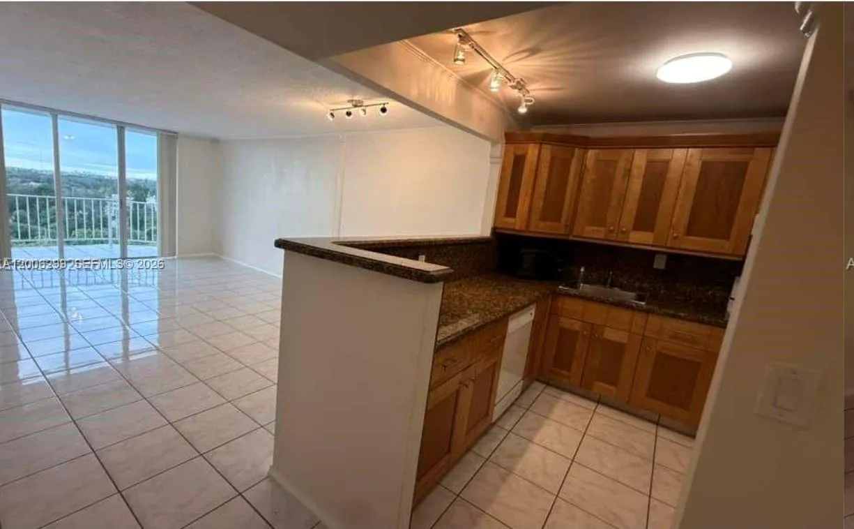 16740 NE 9th Ave # 807, North Miami Beach FL 33162