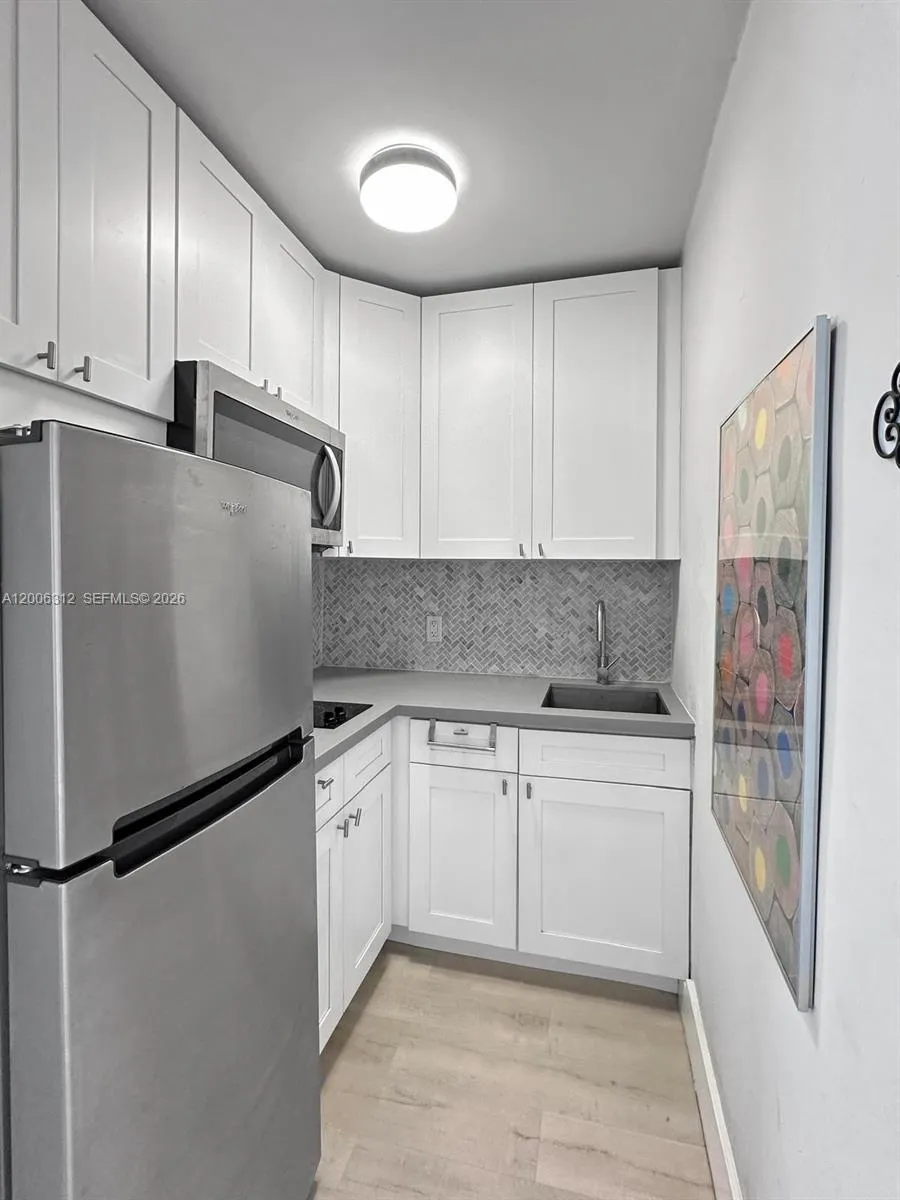 6647 SW 59th Pl # 208, South Miami FL 33143