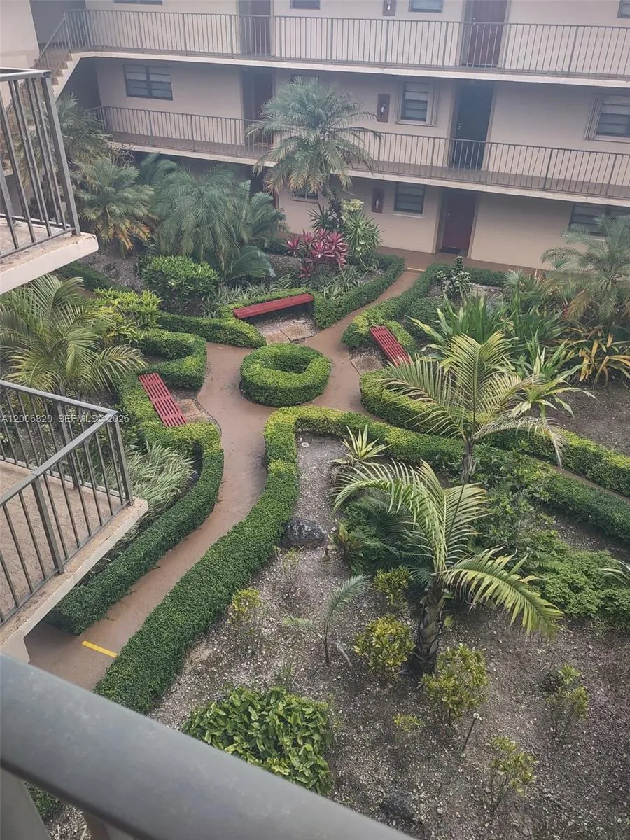 10625 SW 112th Ave # 301, Miami FL 33176