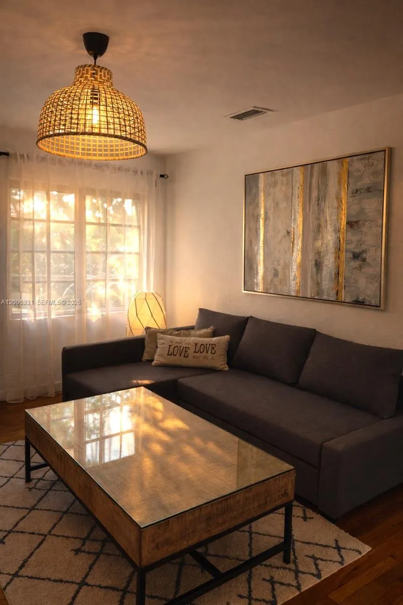 5800 SW 61st St, Miami FL 33143