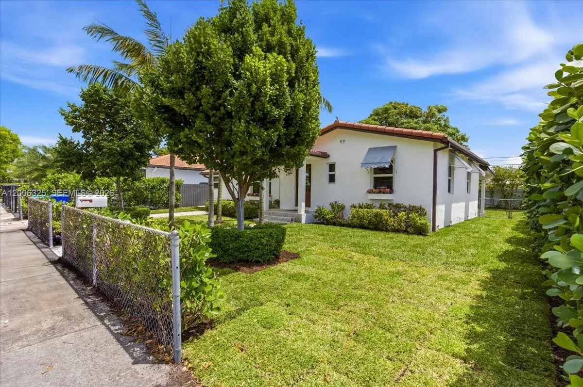 151 SW 51st Ct, Miami FL 33134