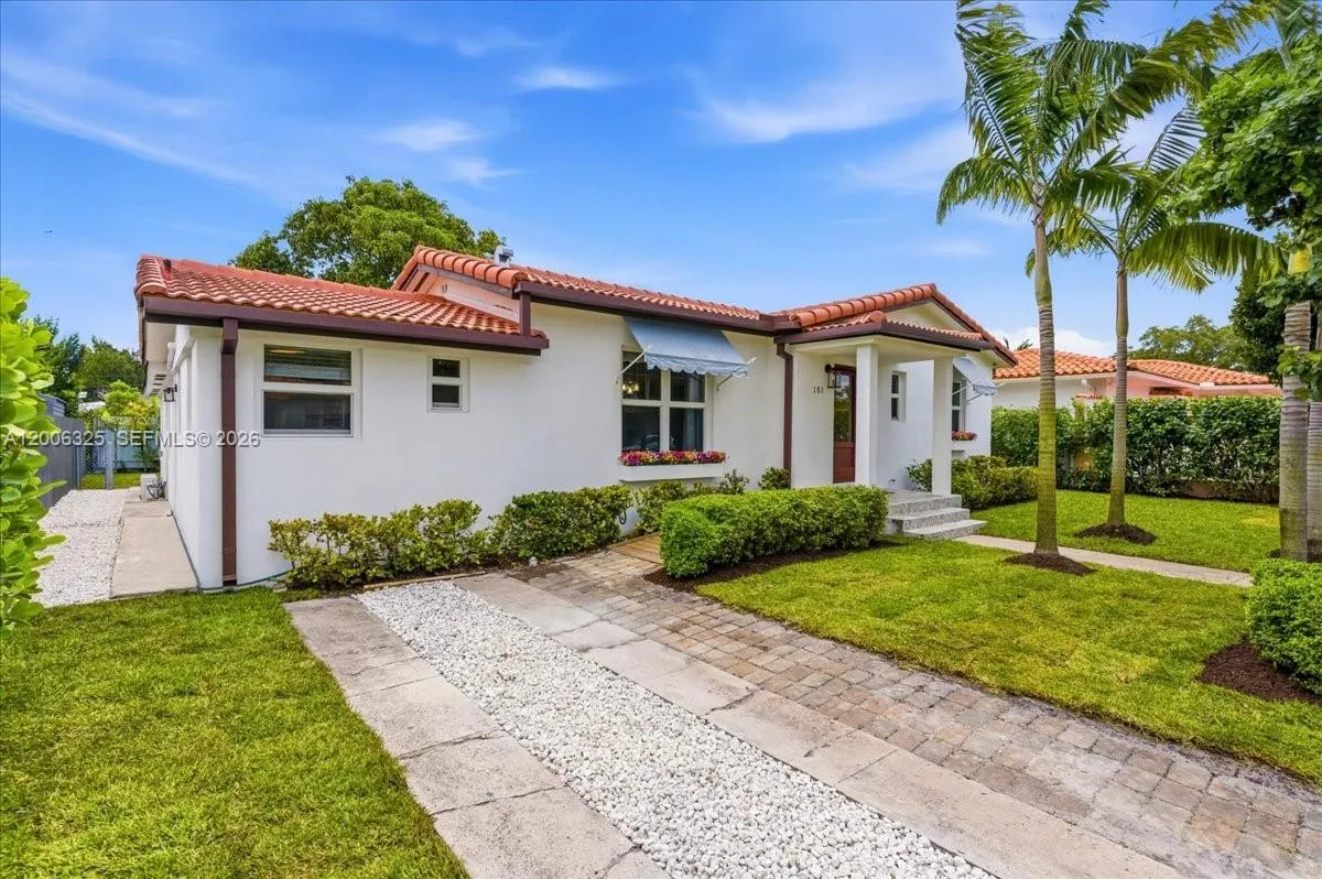 151 SW 51st Ct, Miami FL 33134