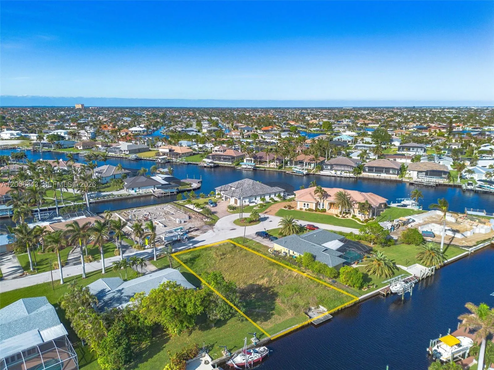 5219 SKYLART CT, Cape Coral FL 33904