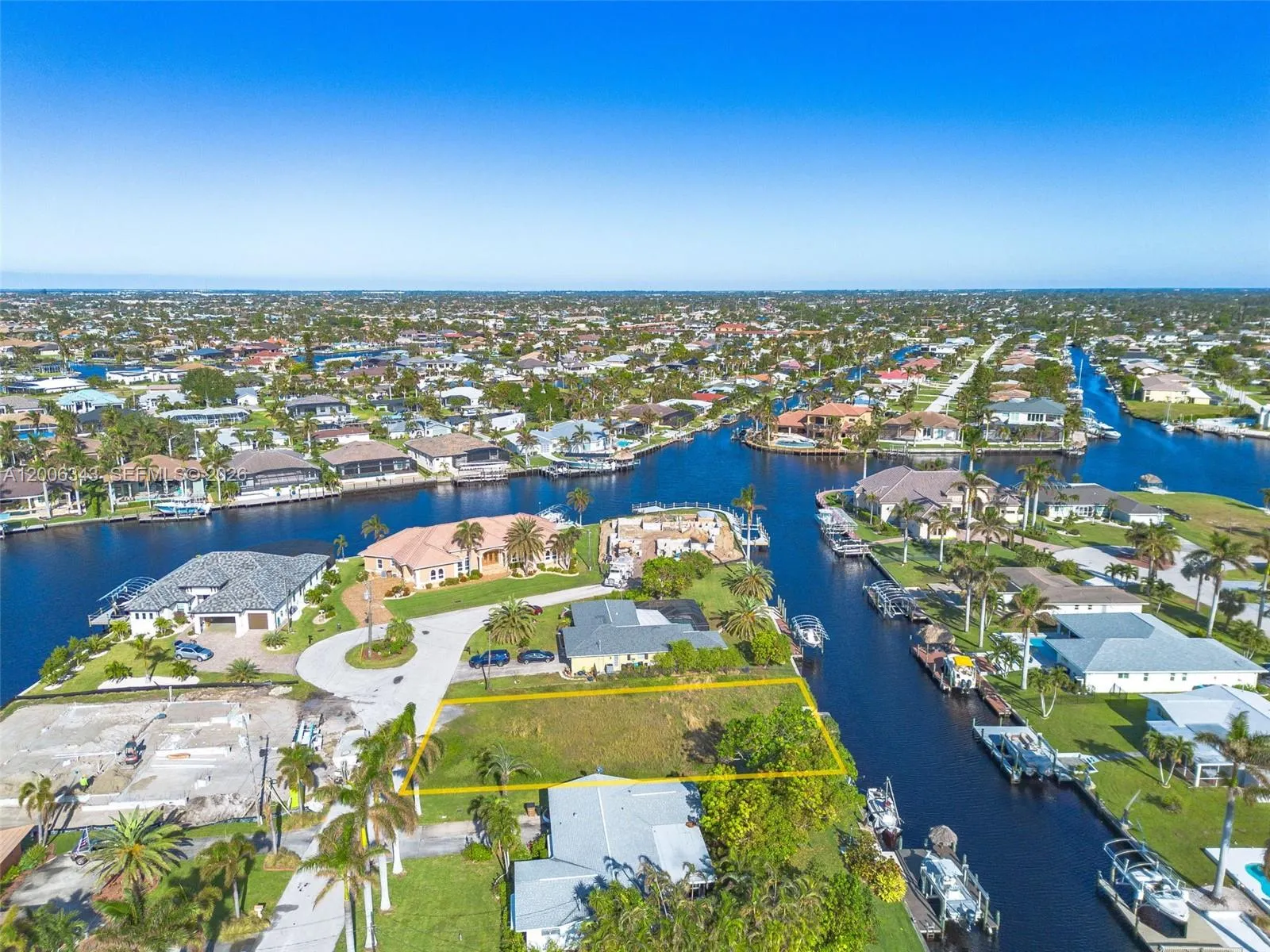 5219 SKYLART CT, Cape Coral FL 33904