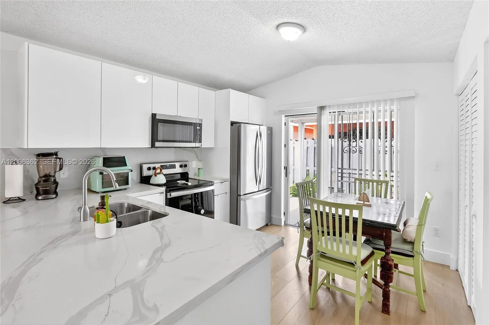 2238 W 74th Ter # 39C, Hialeah FL 33016